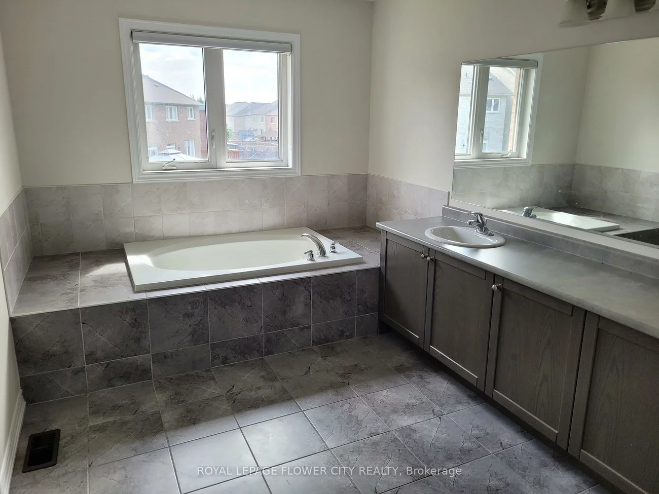 14, Craftsman, Rural Caledon, Caledon