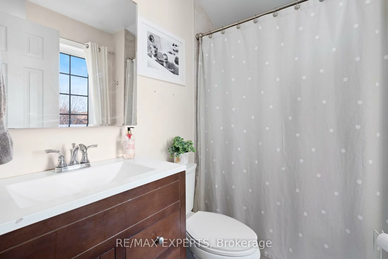 28, Crestridge, Bolton North, Caledon