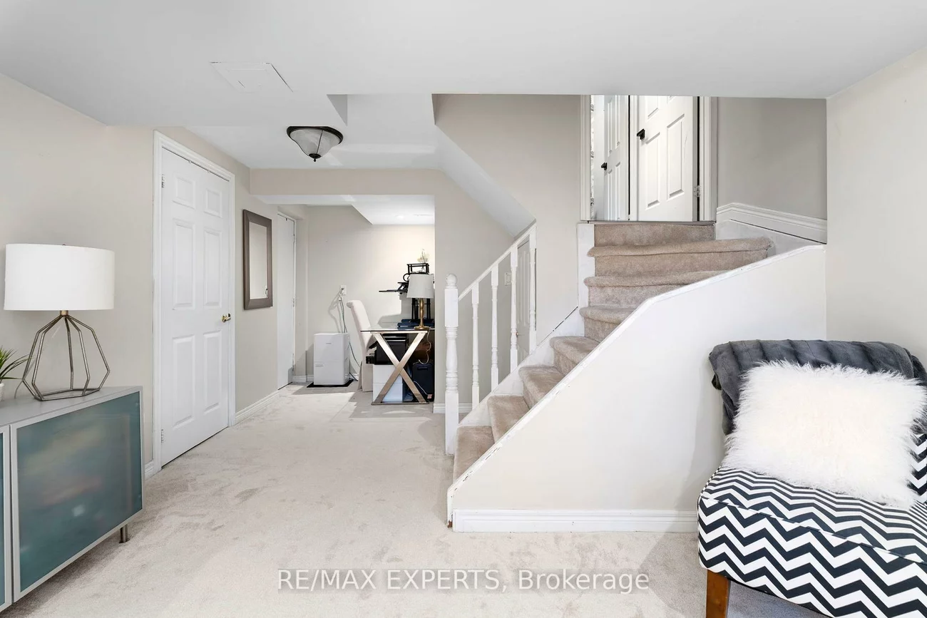 28, Crestridge, Bolton North, Caledon