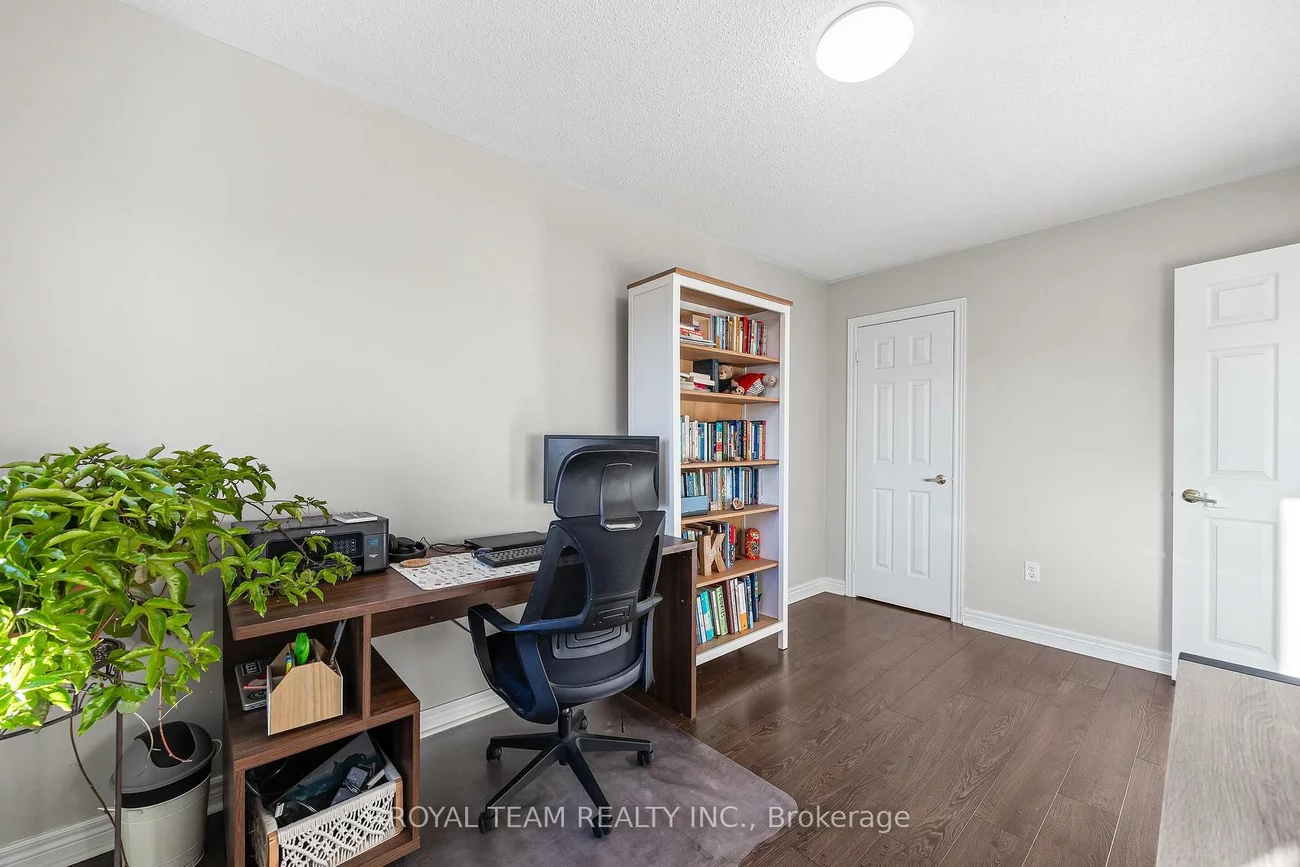 40, Emily Carr, Bolton West, Caledon