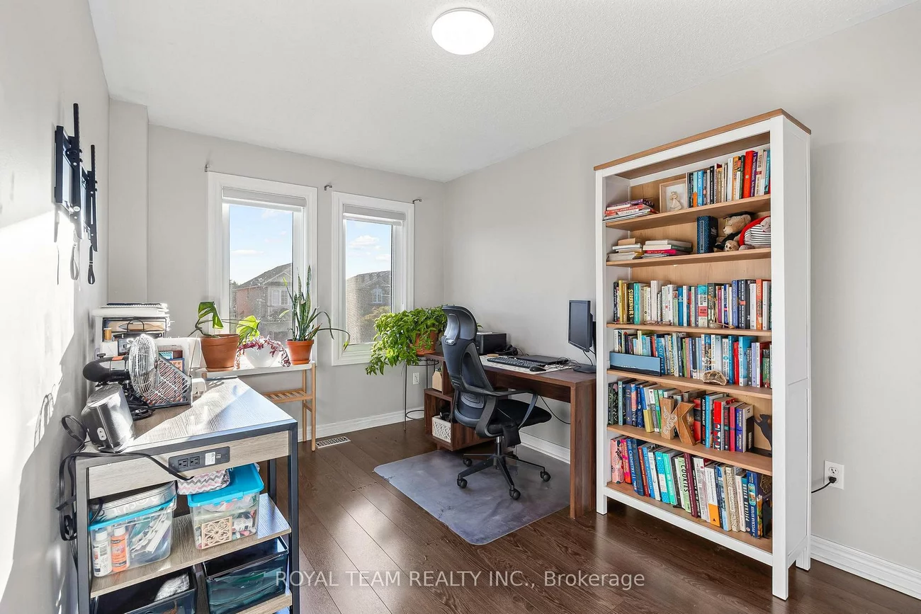 40, Emily Carr, Bolton West, Caledon