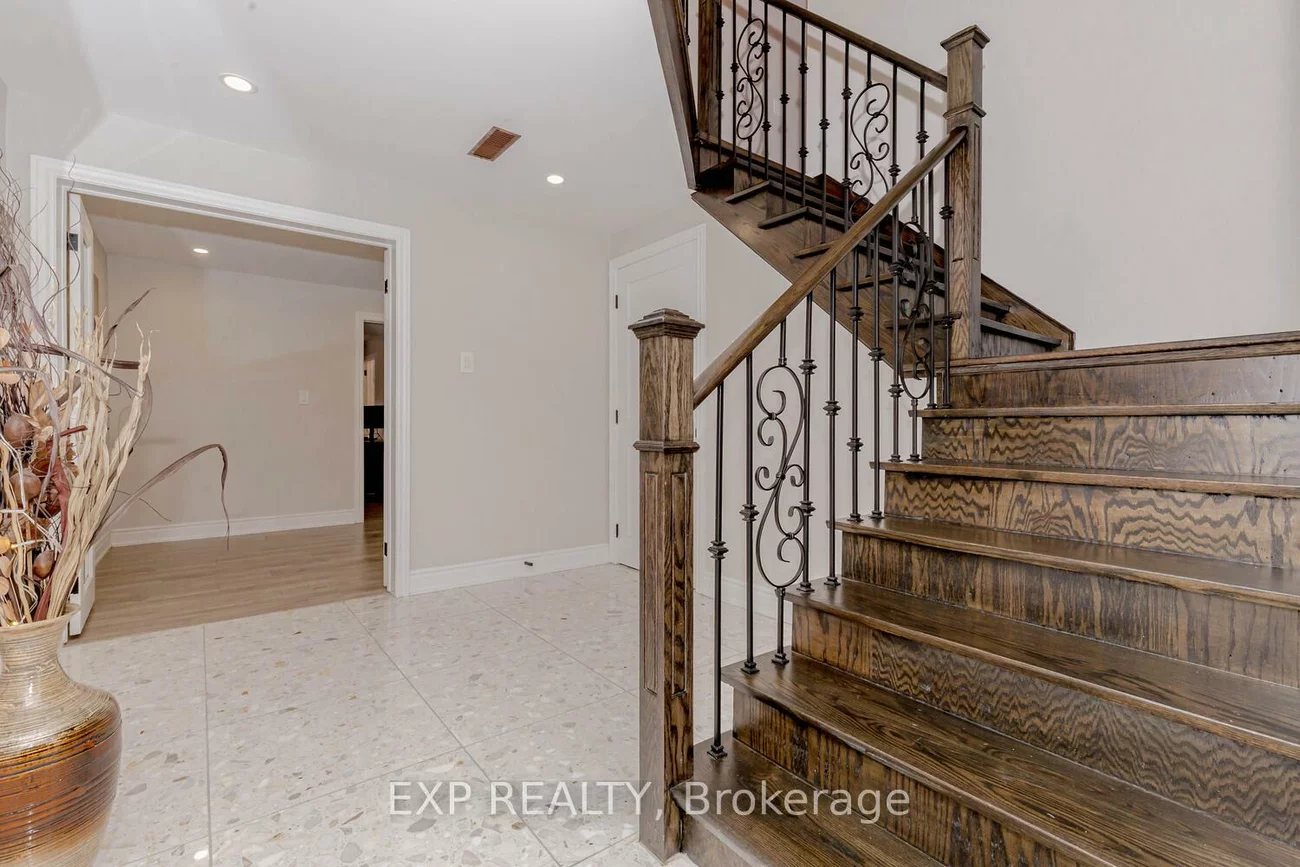 16786, Mount Wolfe, Palgrave, Caledon