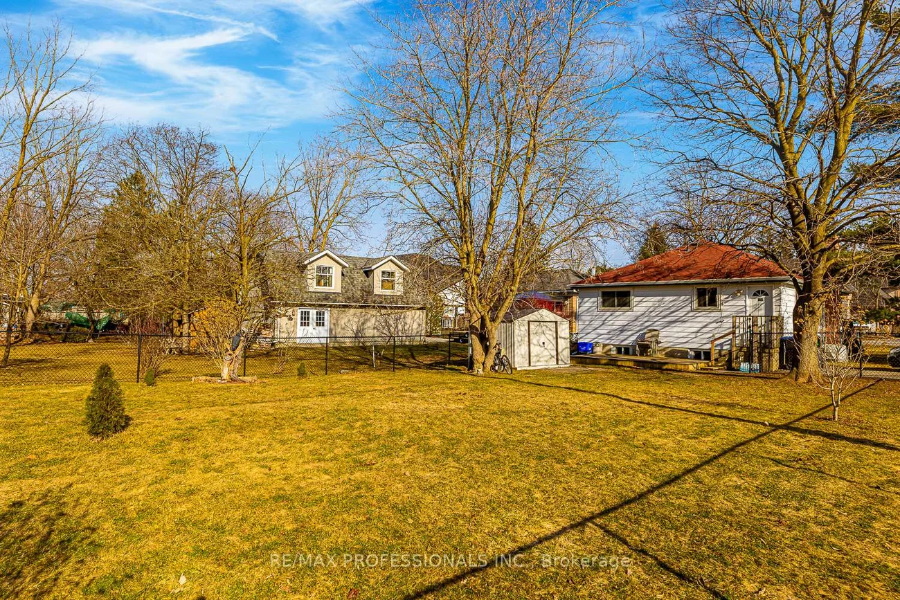 31, Norton, Bolton East, Caledon