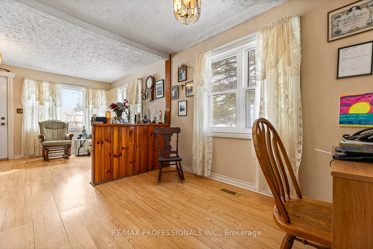 31, Norton, Bolton East, Caledon