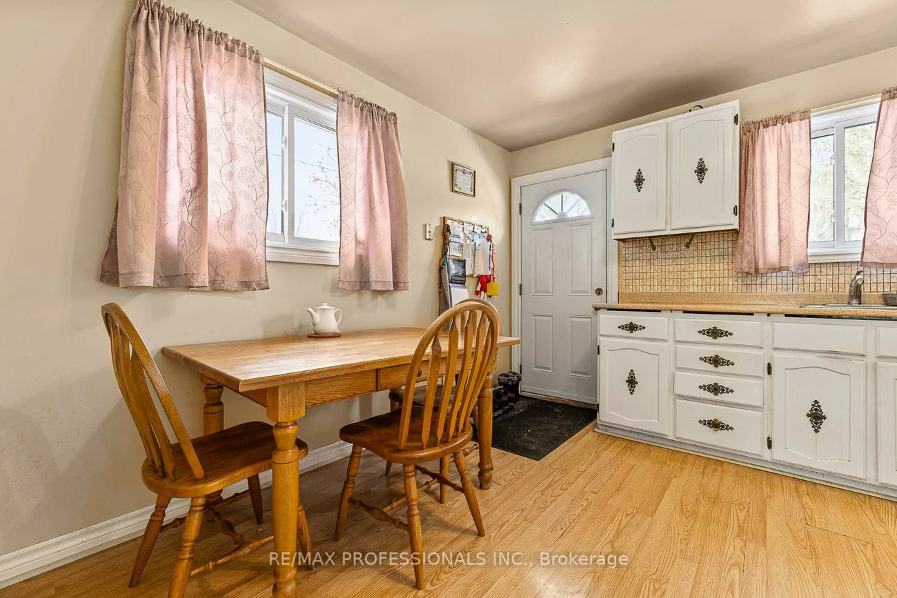 31, Norton, Bolton East, Caledon