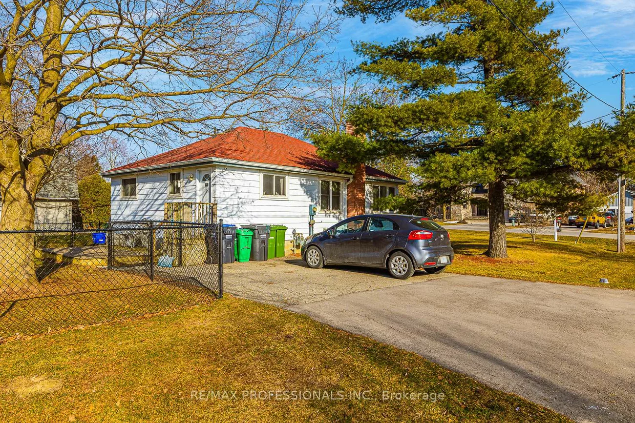 31, Norton, Bolton East, Caledon