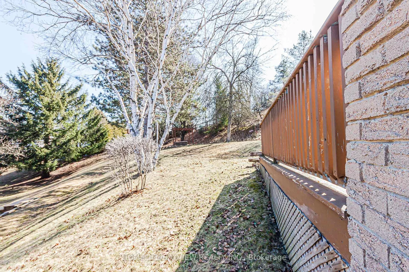 49, Hilltop, Bolton West, Caledon