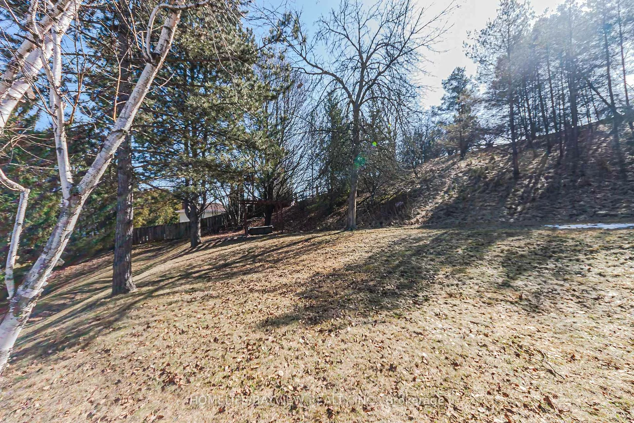 49, Hilltop, Bolton West, Caledon