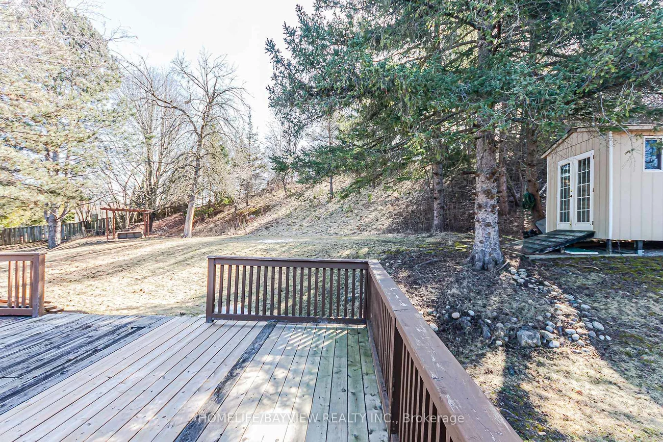 49, Hilltop, Bolton West, Caledon