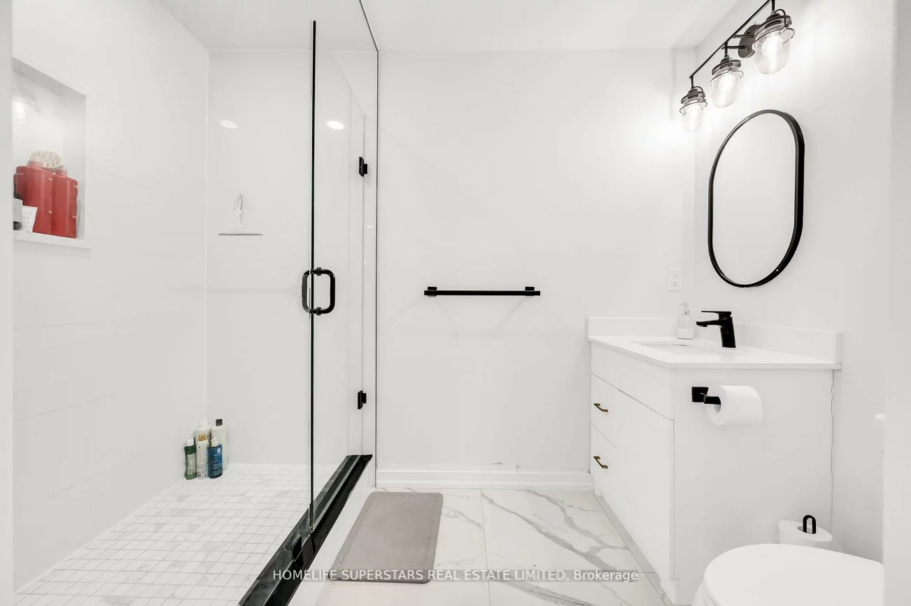 91, Hanton, Bolton East, Caledon