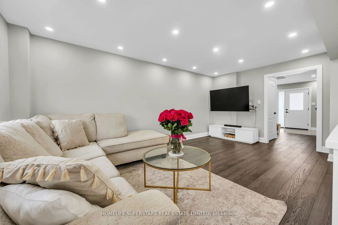 91, Hanton, Bolton East, Caledon