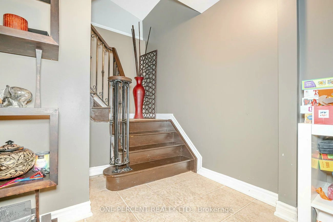 110, Palmer, Palgrave, Caledon