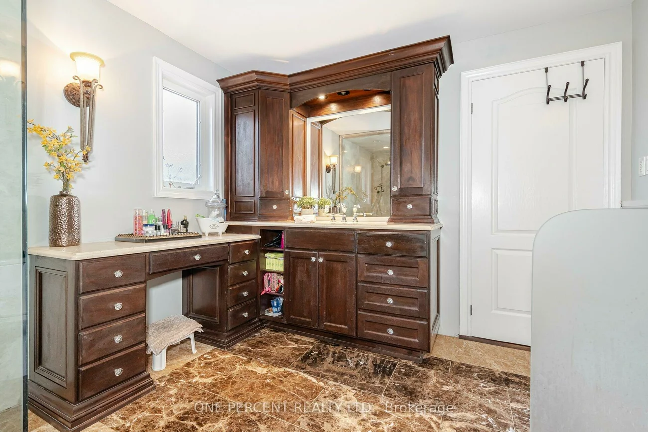110, Palmer, Palgrave, Caledon