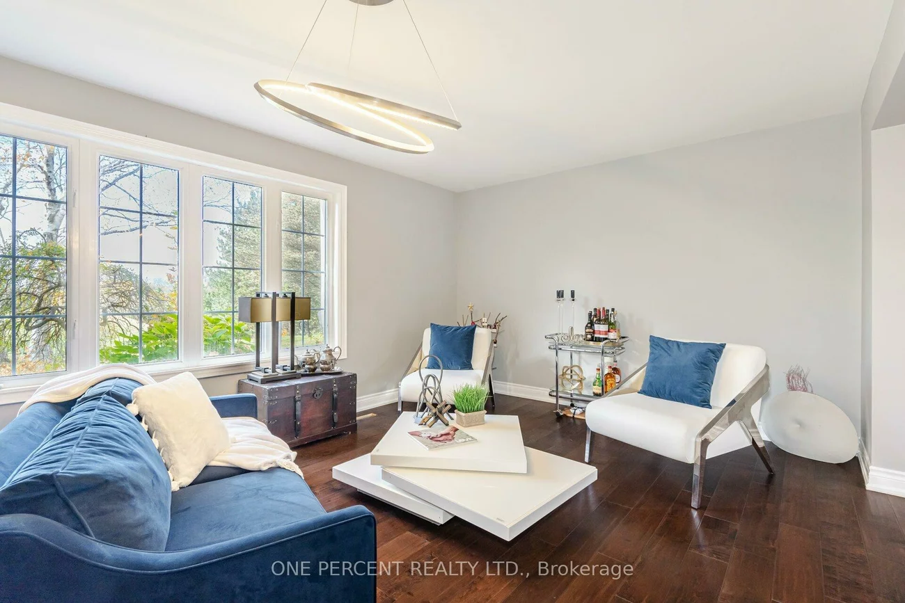110, Palmer, Palgrave, Caledon