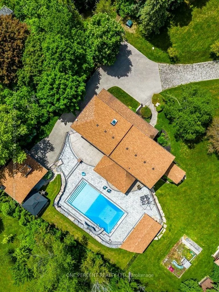 110, Palmer, Palgrave, Caledon