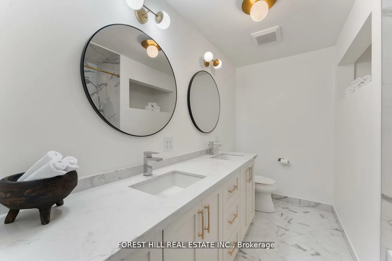 165, Kingsview, Bolton North, Caledon