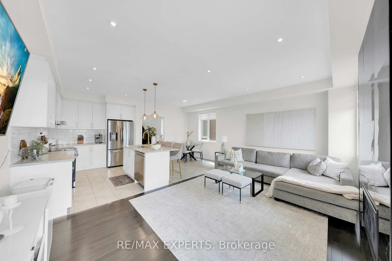 58, Humbershed, Bolton West, Caledon