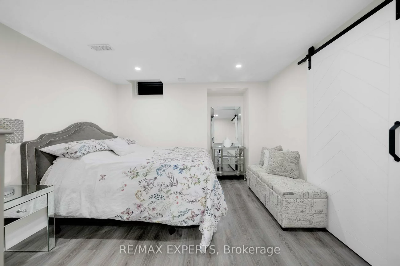 58, Humbershed, Bolton West, Caledon