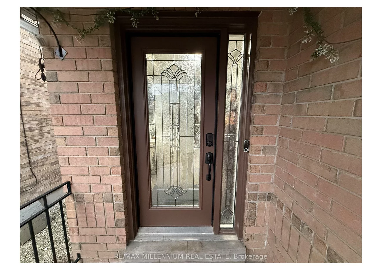 77, Emily Carr, Bolton West, Caledon