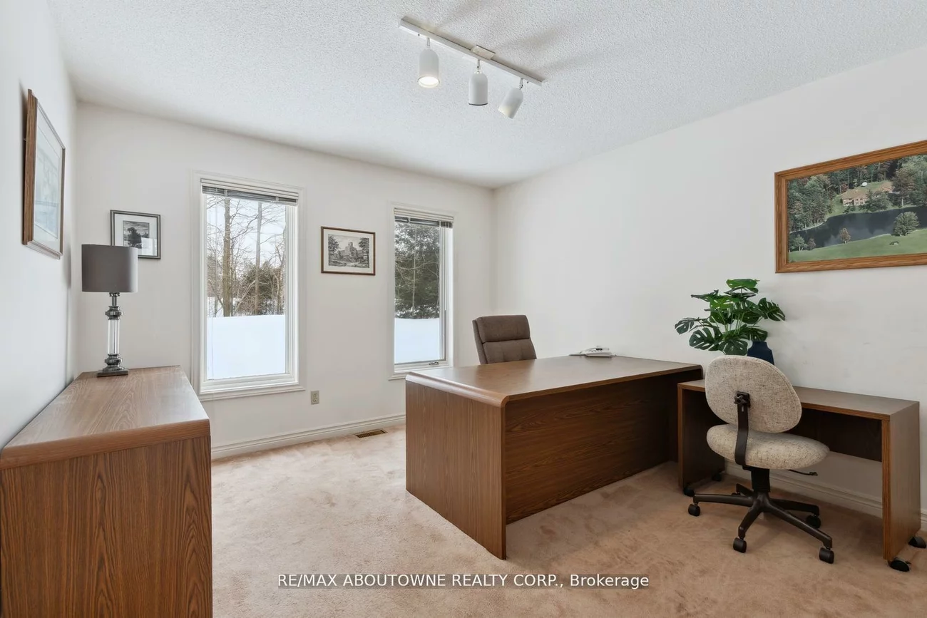 22, Matson, Palgrave, Caledon
