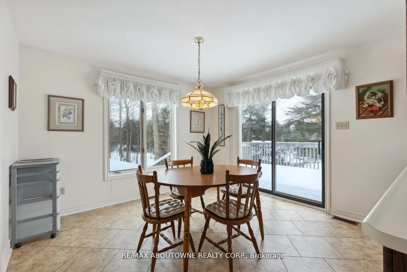 22, Matson, Palgrave, Caledon