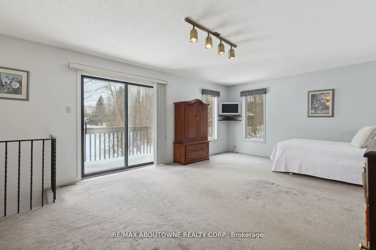 22, Matson, Palgrave, Caledon