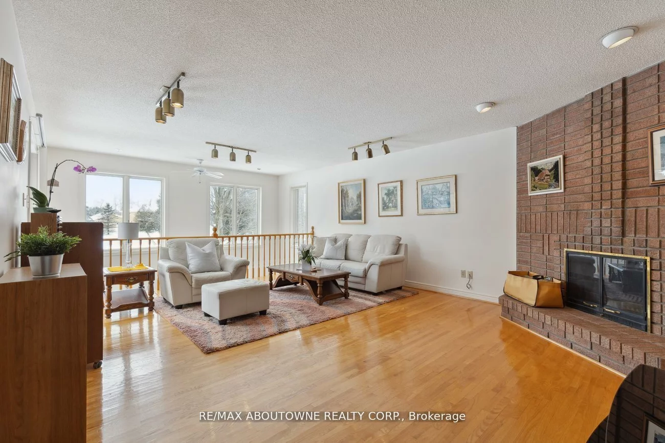22, Matson, Palgrave, Caledon