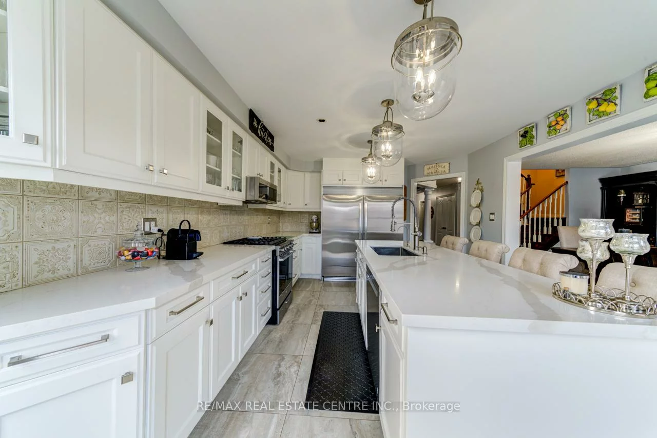 11, Tanzini, Bolton East, Caledon