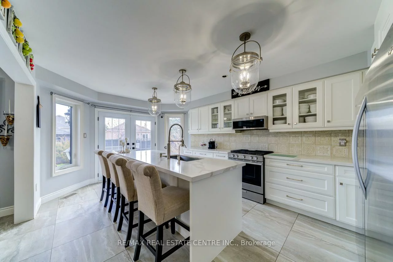 11, Tanzini, Bolton East, Caledon