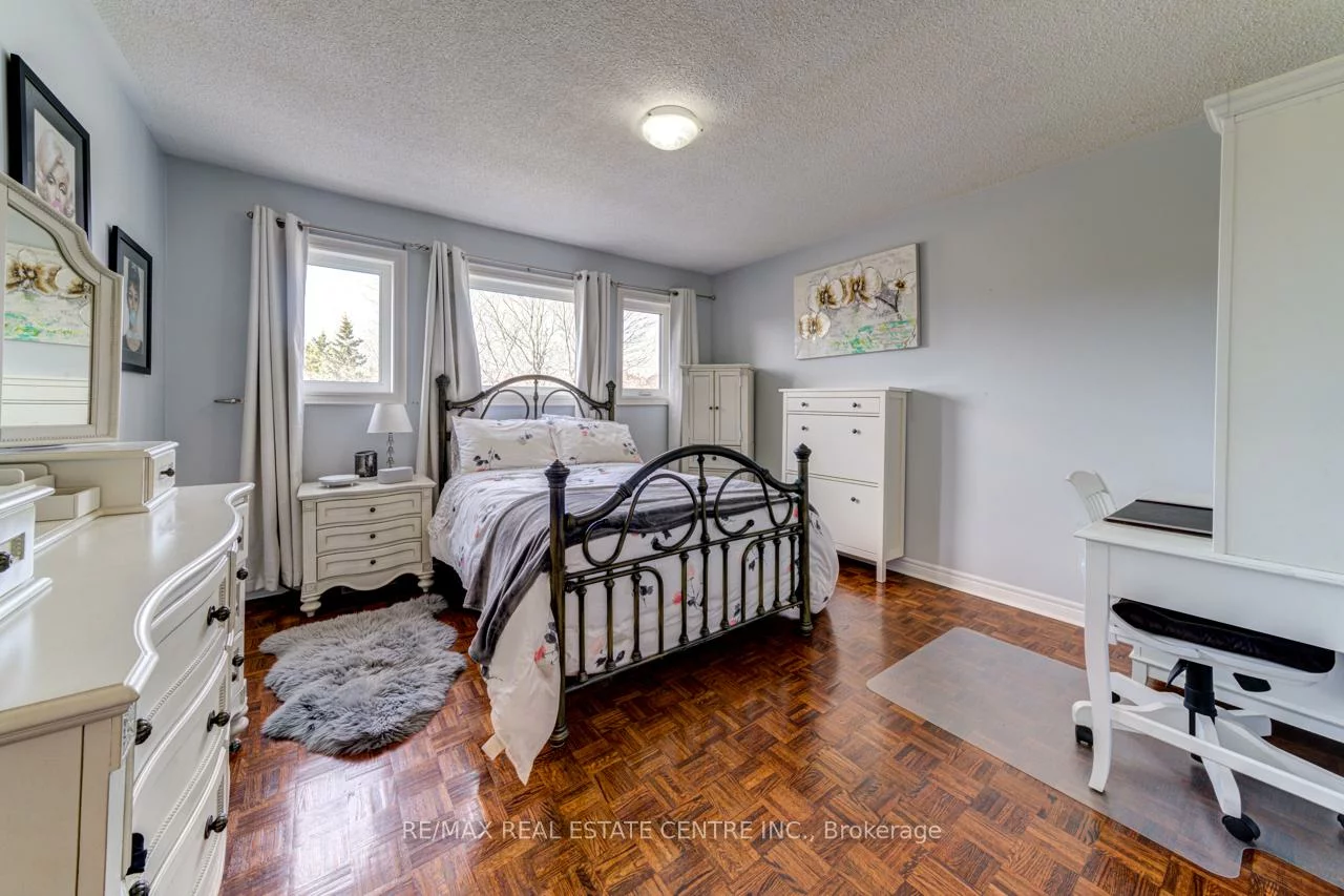 11, Tanzini, Bolton East, Caledon