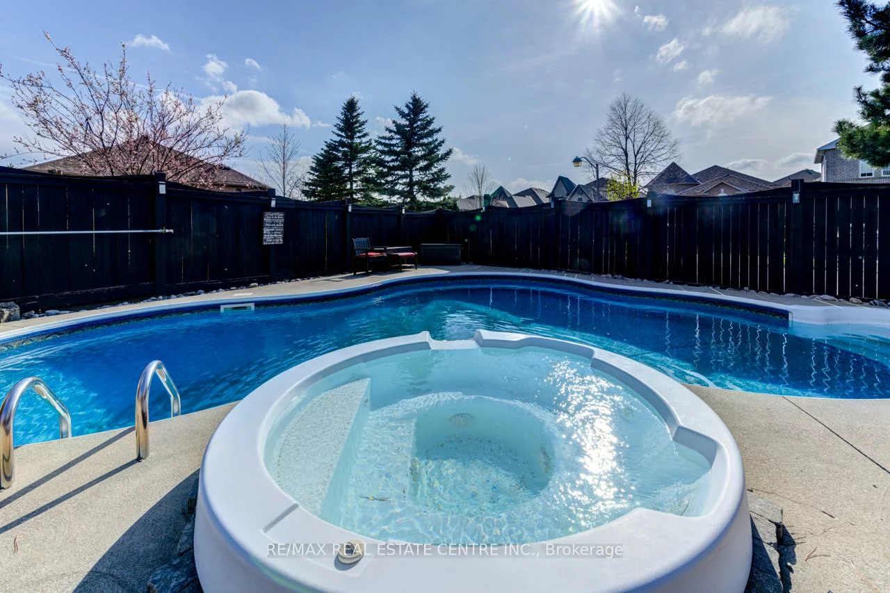 11, Tanzini, Bolton East, Caledon