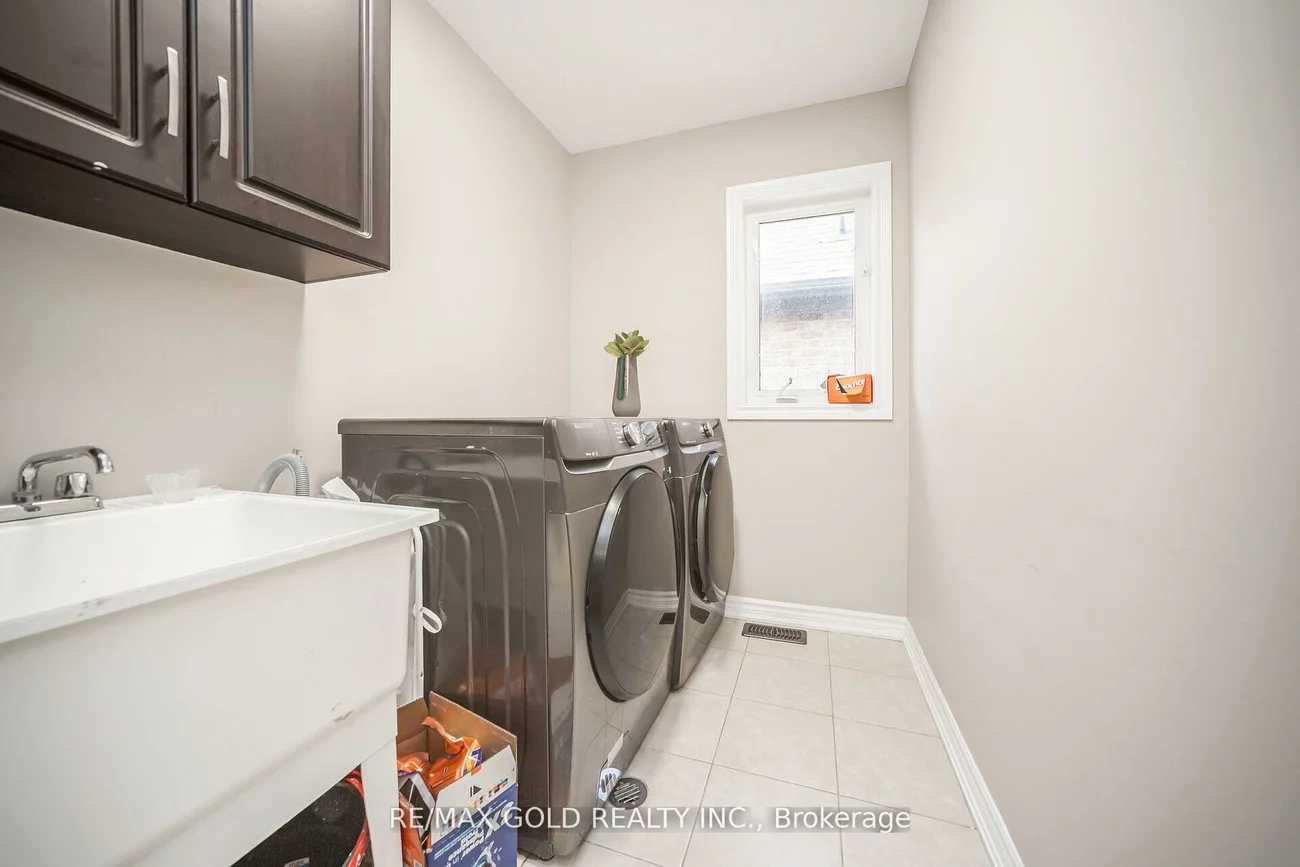 30, Benadir, Rural Caledon, Caledon