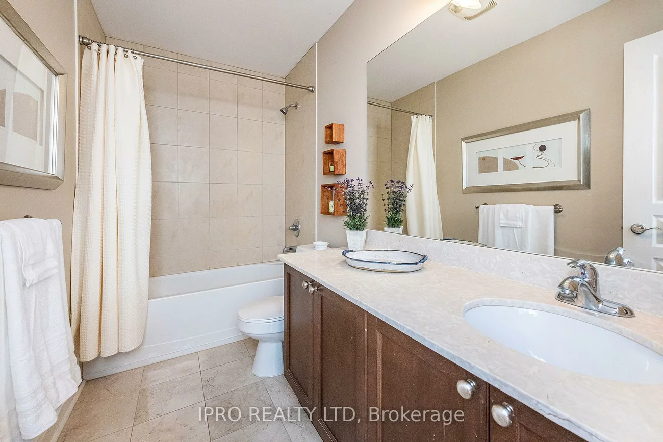 110, Rolling Hills, Bolton West, Caledon