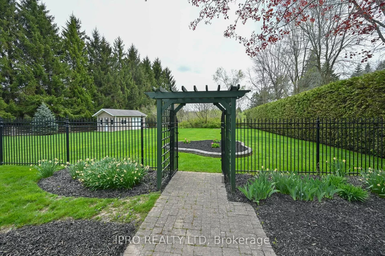 23, Giles, Caledon Village, Caledon