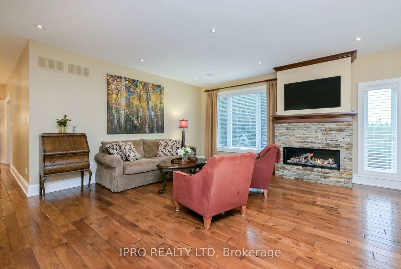 23, Giles, Caledon Village, Caledon