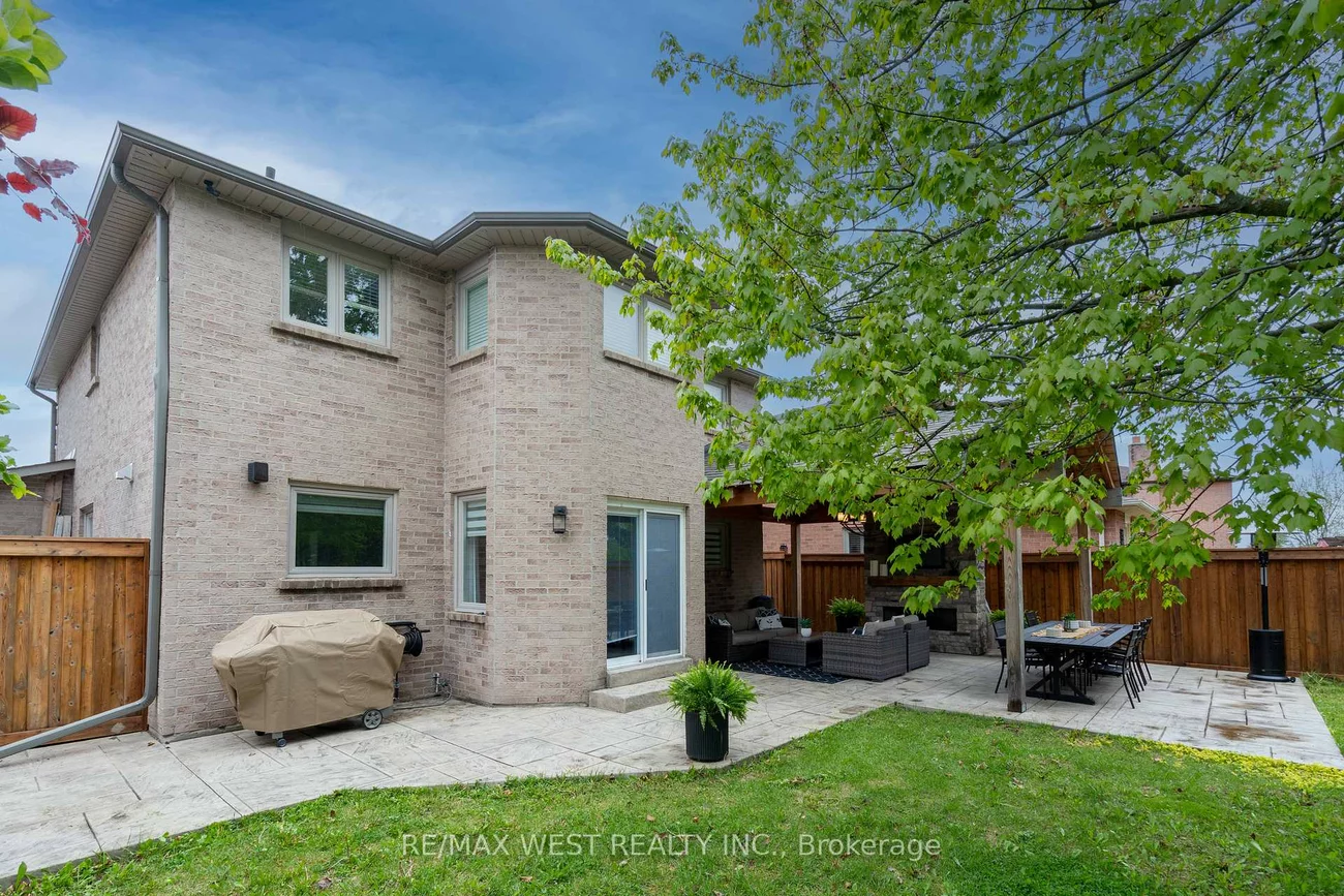 29, Sir Lancelot, Bolton East, Caledon