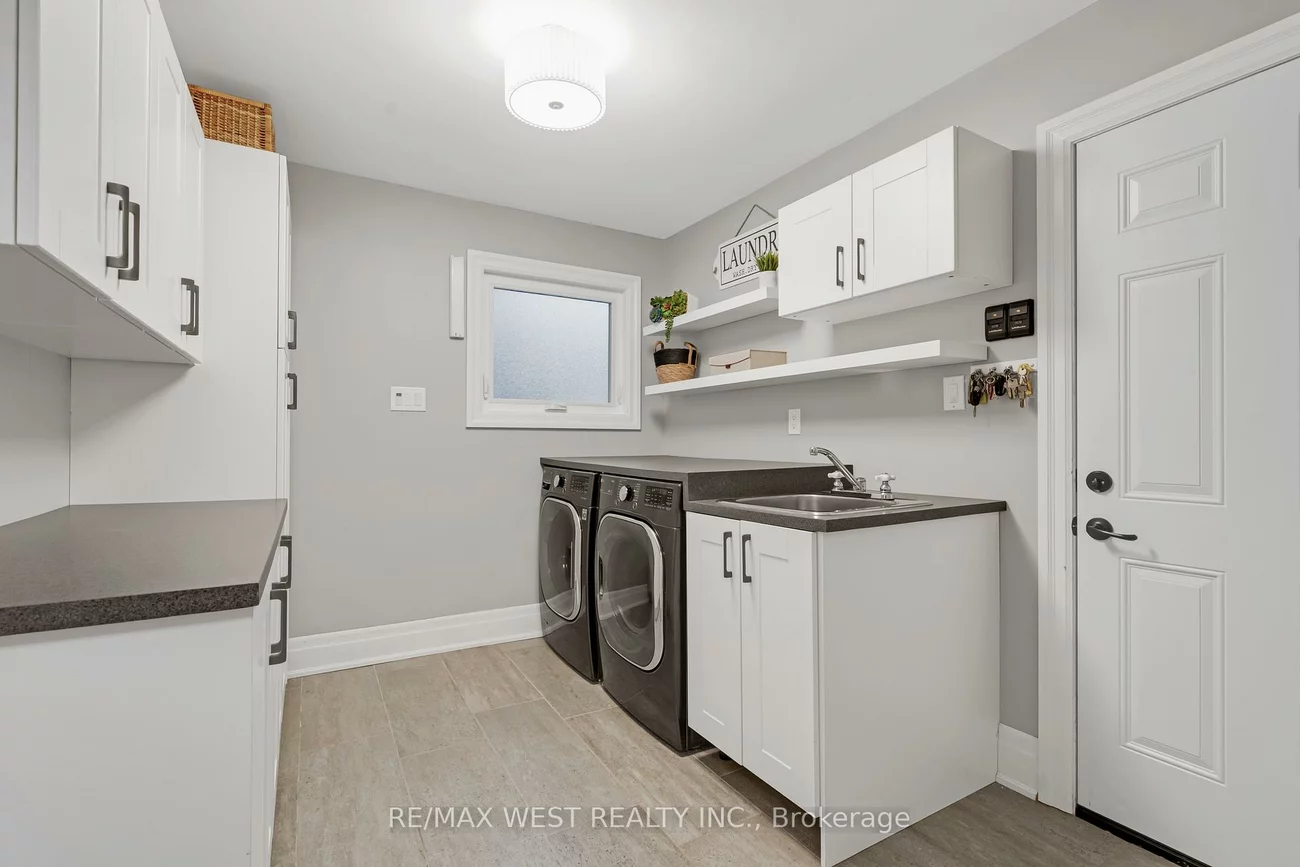 29, Sir Lancelot, Bolton East, Caledon