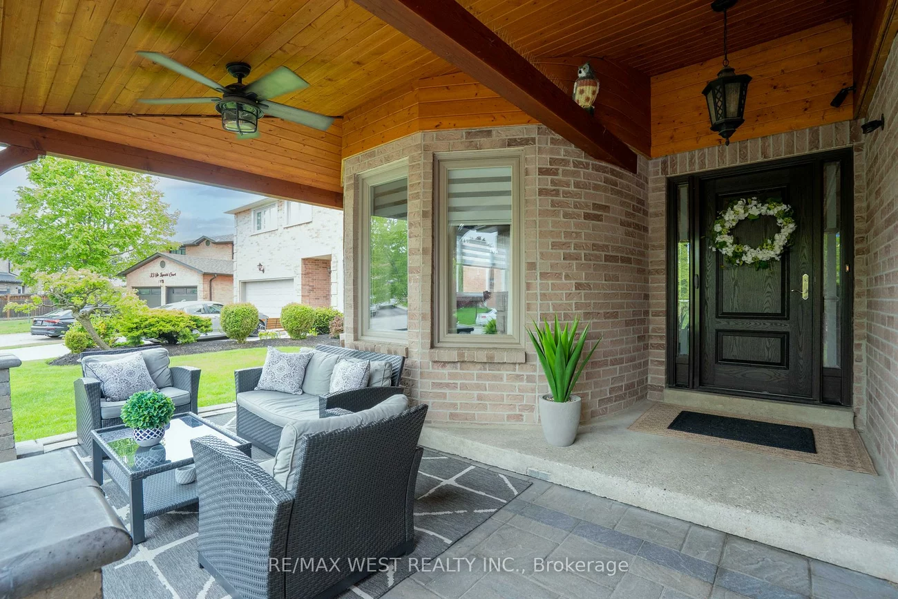 29, Sir Lancelot, Bolton East, Caledon