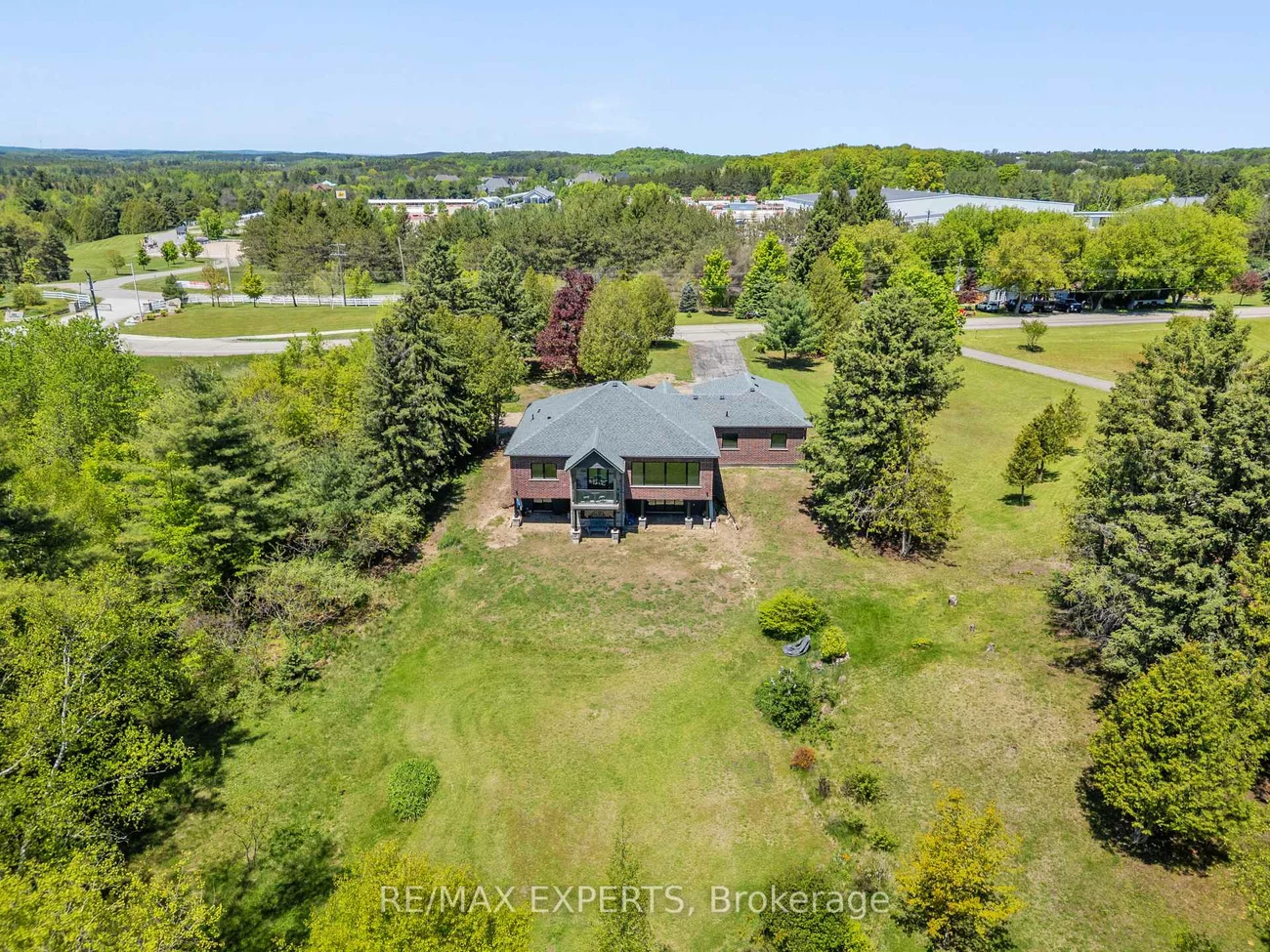 211, Pine, Palgrave, Caledon