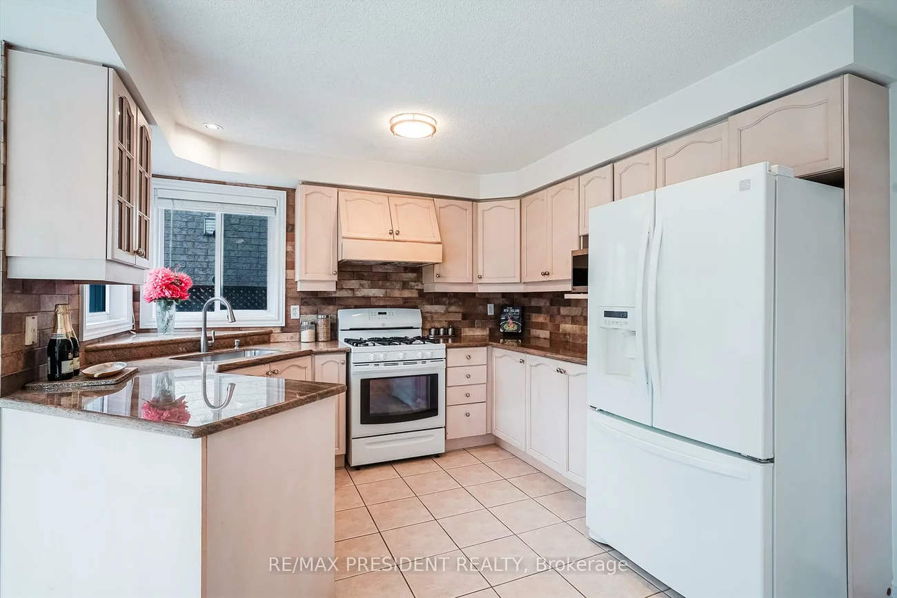 13, Tarquini, Bolton West, Caledon