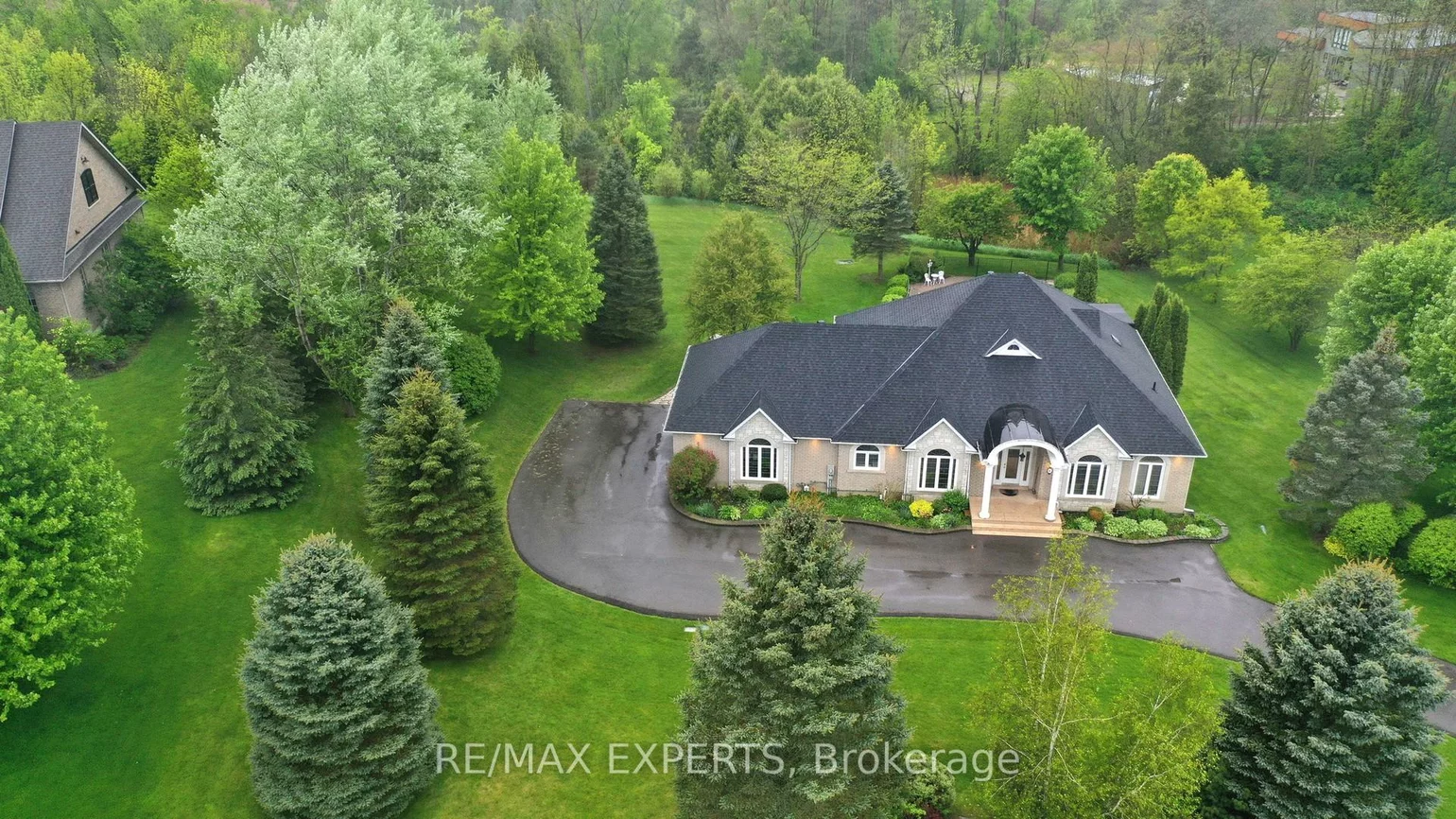 6, Overlook, Palgrave, Caledon