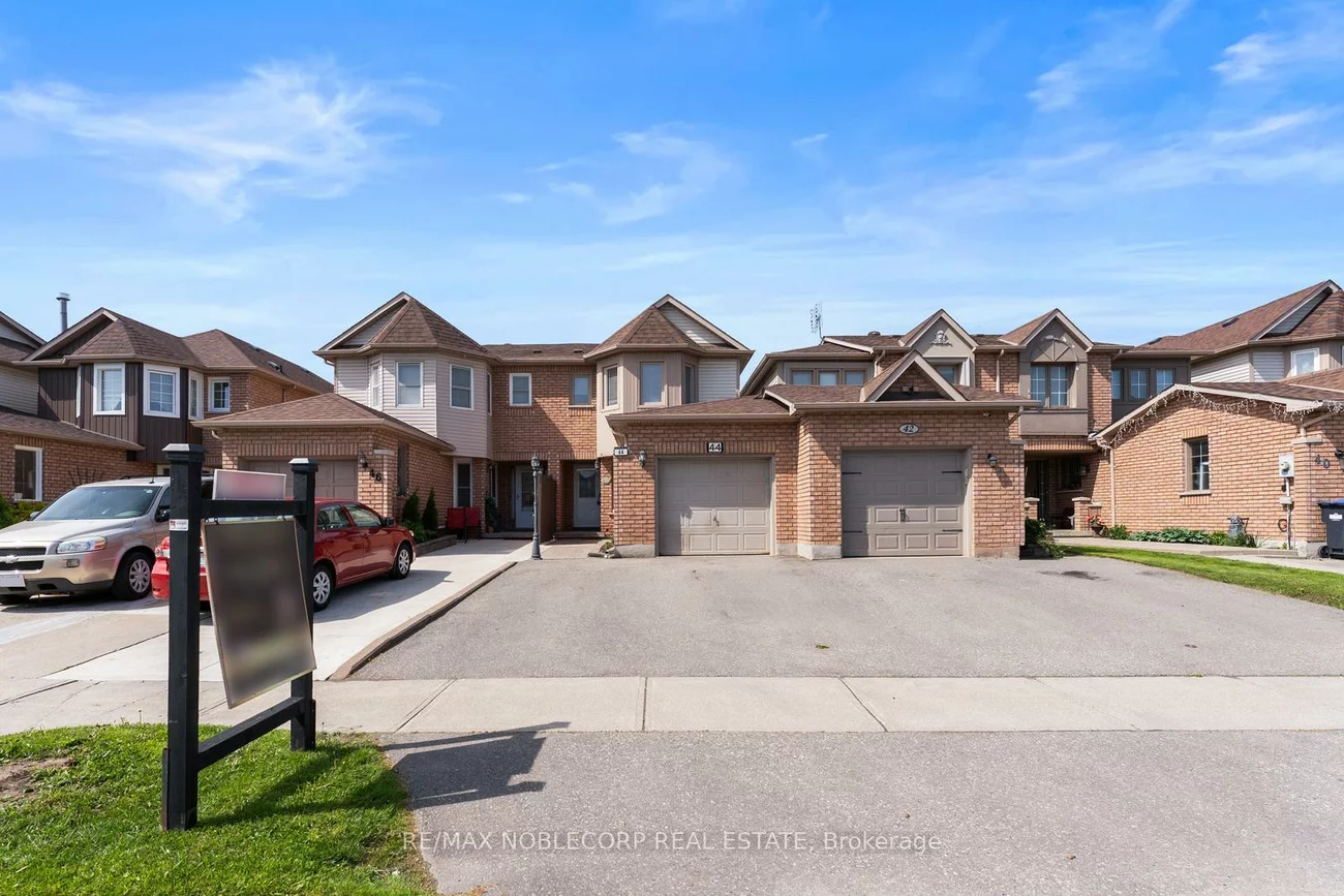44, Hanton, Bolton East, Caledon