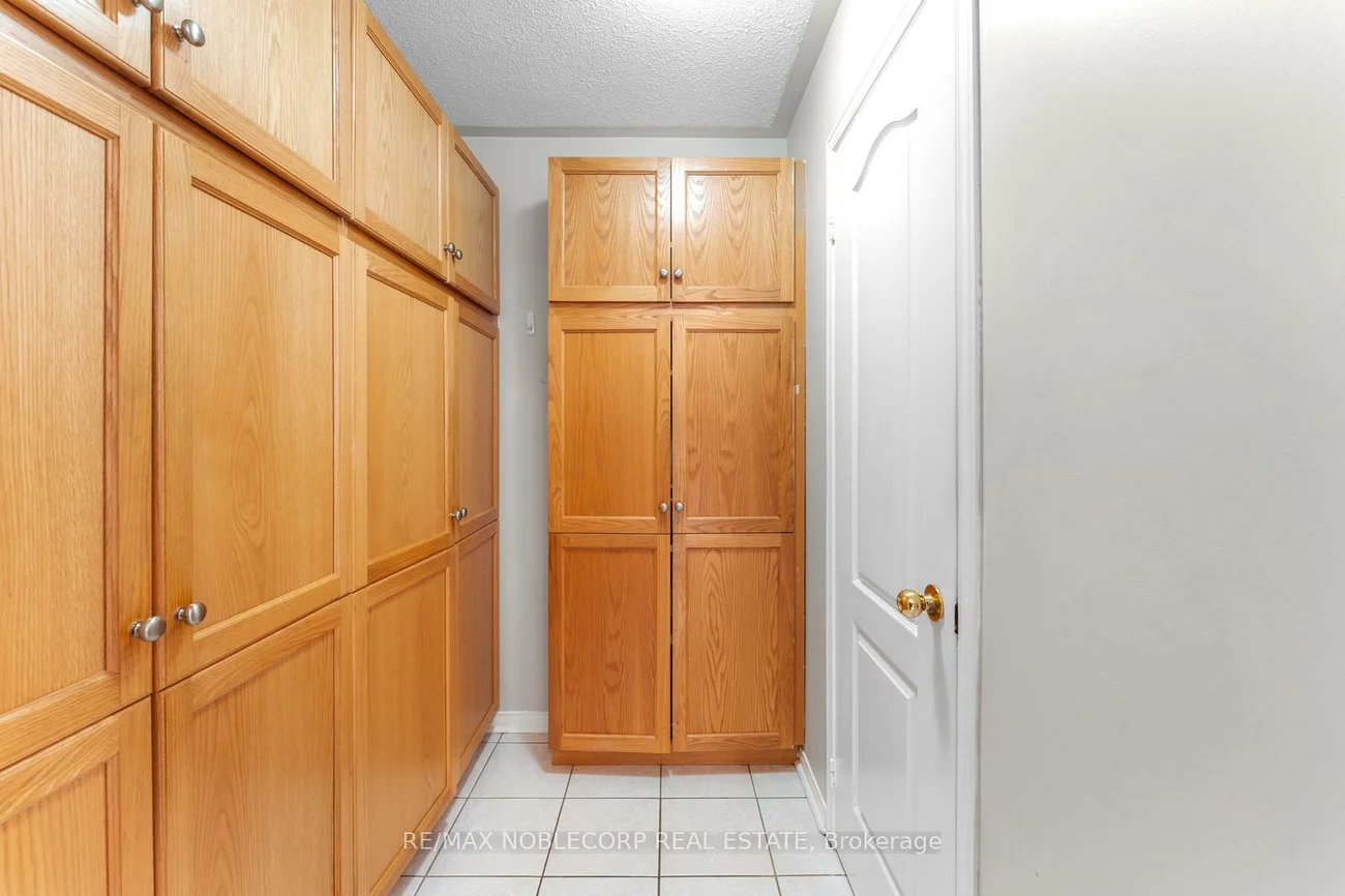 44, Hanton, Bolton East, Caledon