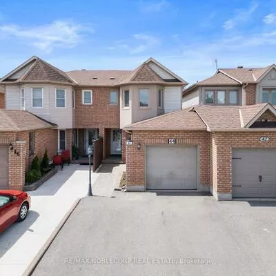 44, Hanton, Bolton East, Caledon