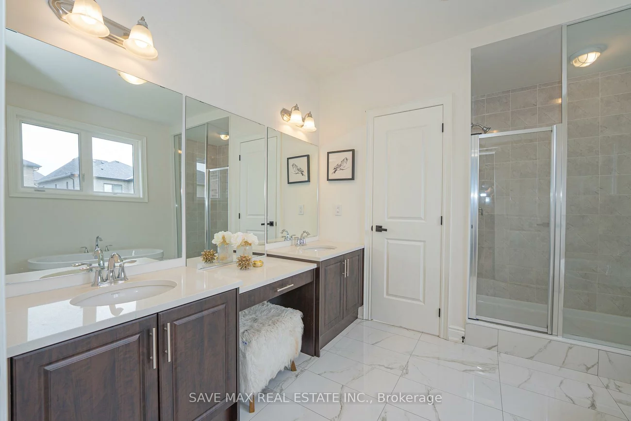 113, Walker, Caledon East, Caledon