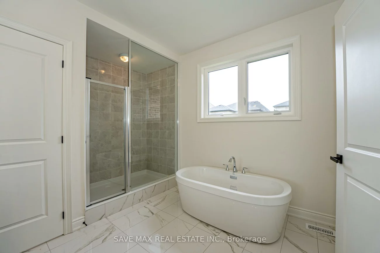 113, Walker, Caledon East, Caledon
