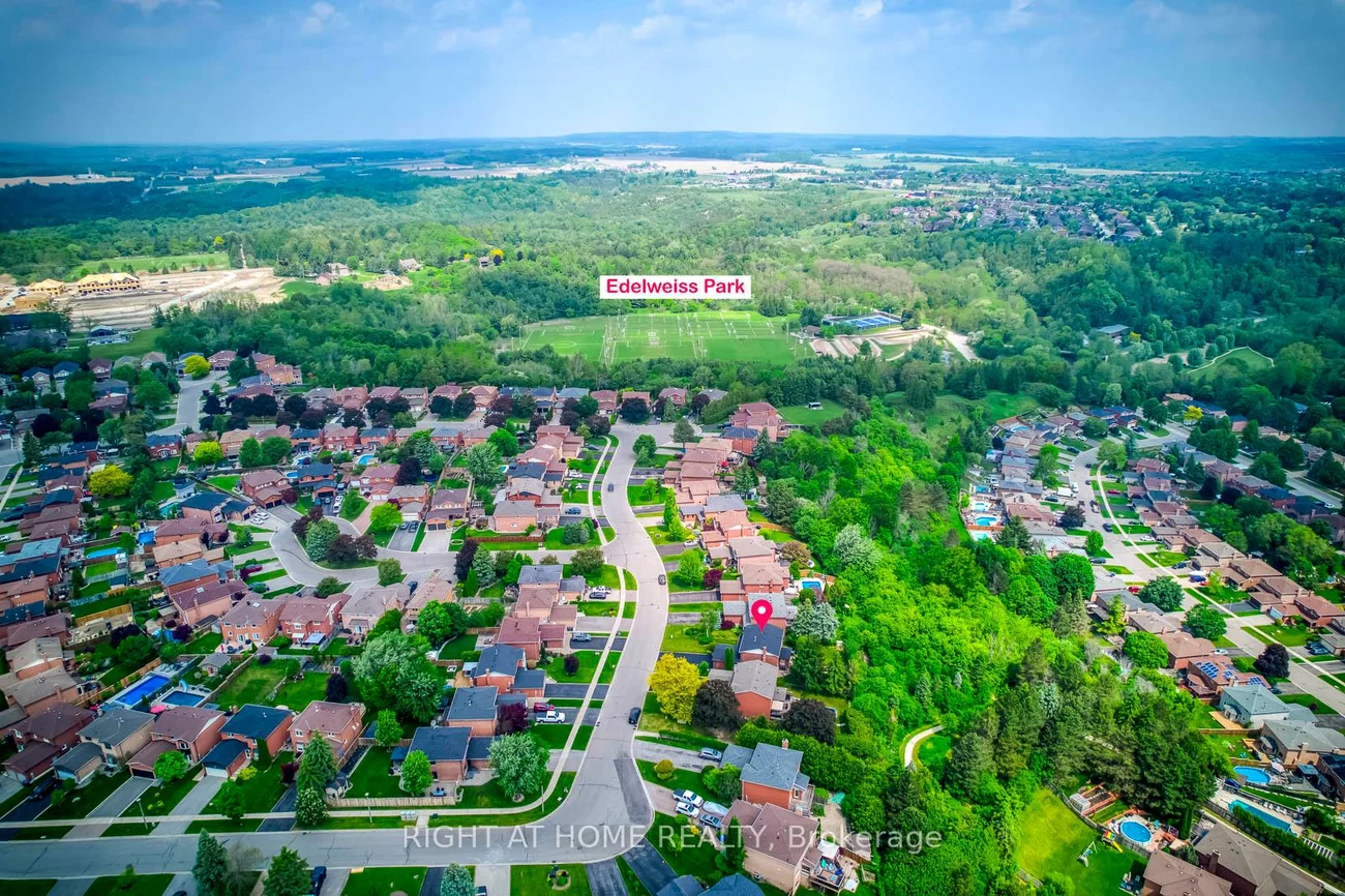 70, De Rose, Bolton West, Caledon