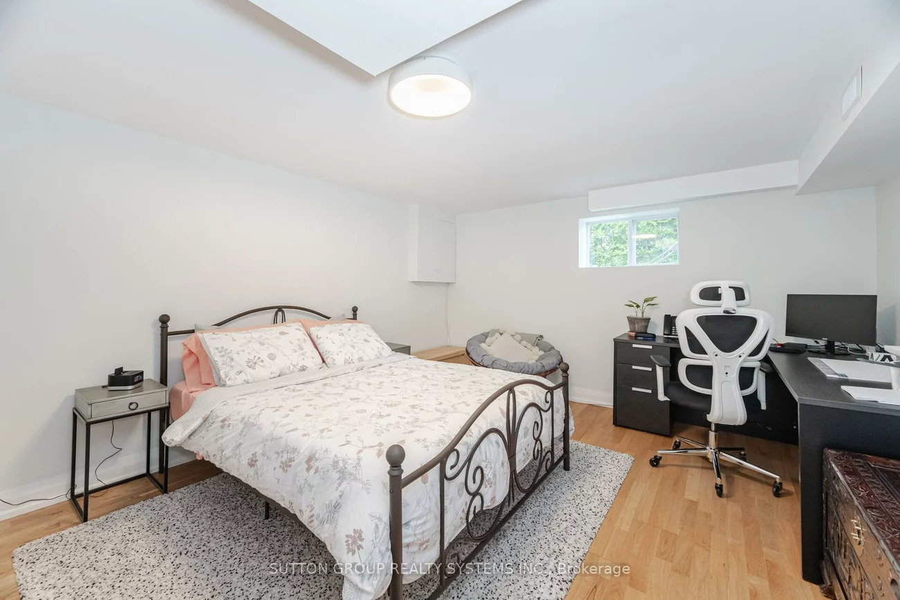 175, Connaught, Bolton West, Caledon