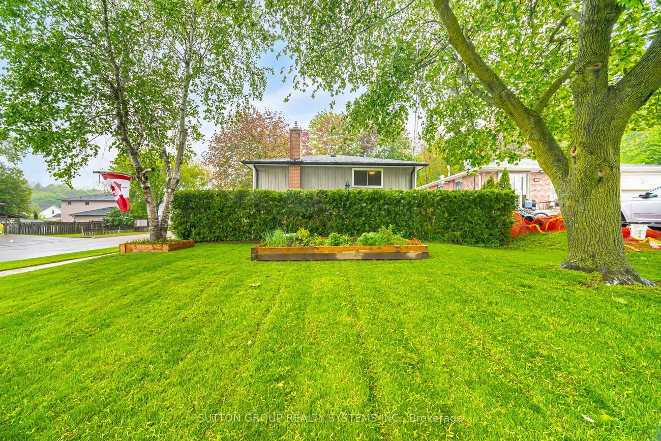 175, Connaught, Bolton West, Caledon