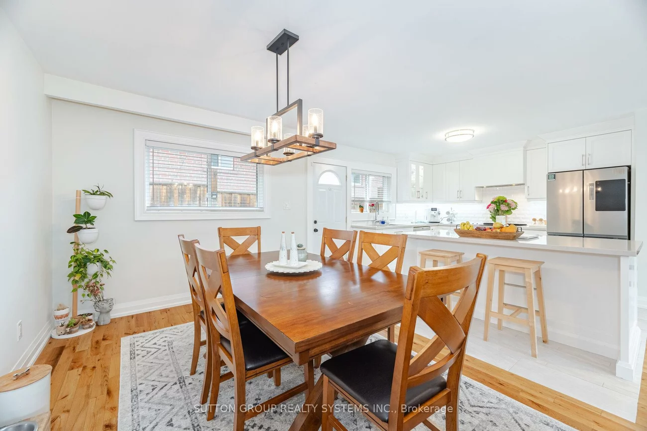 175, Connaught, Bolton West, Caledon